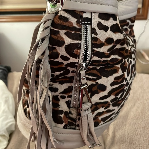 B. Makowsky animal print tote with tassels and inner pocket - Picture 3 of 6